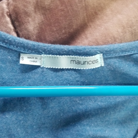 Cold shoulder top - Picture 3 of 3